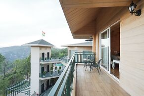 Treetop by Eight Continents Royalpine HP