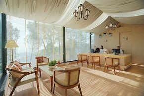 Treetop by Eight Continents Royalpine HP