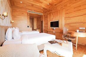 Treetop by Eight Continents Royalpine HP