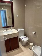 Areeiro Elegant Modern by Homing