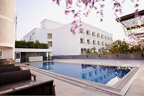 Pearl Resort