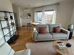 Areeiro Elegant by Homing