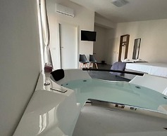 Habitat Luxury Suites