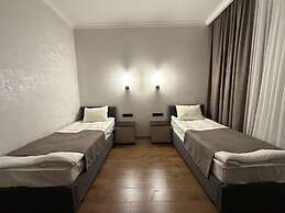 Toi At-Bashy hotel