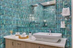 ELIVAAS Valiyaveetil Mansion 5 BHK