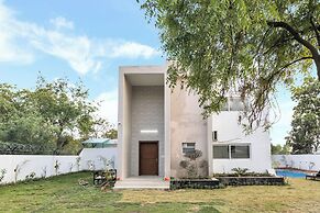 ELIVAAS Valiyaveetil Mansion 5 BHK