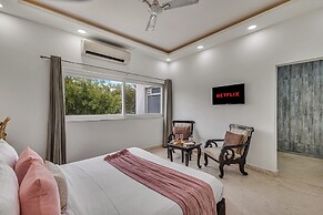 ELIVAAS Valiyaveetil Mansion 5 BHK