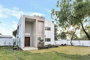 ELIVAAS Valiyaveetil Mansion 5 BHK