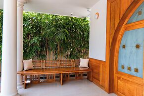 ELIVAAS Valiyaveetil Mansion 5 BHK