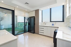 Smaya Holiday Homes -Square Tower