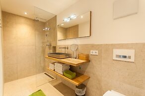 Chalet Max Panorama in Zell am See