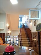 Ari Otel