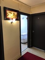 Ari Otel