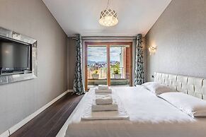 Tranquility Villa With Pool Private Garden BBQ