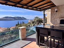 Villa Maria Peninsula