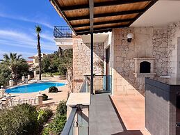 Villa Maria Peninsula