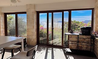 Villa Maria Peninsula