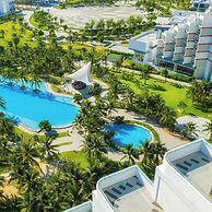 THE ARENA CAM RANH
