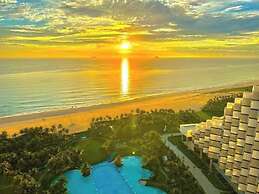 THE ARENA CAM RANH