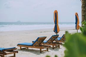 THE ARENA CAM RANH
