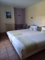 HOTEL DES BAINS