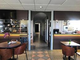 HOTEL DES BAINS