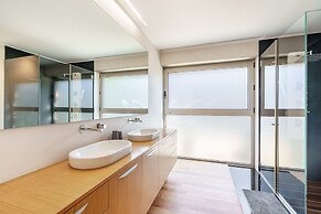 The Ehrlich Essence Villa by Minho s Guest
