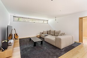 The Ehrlich Essence Villa by Minho s Guest
