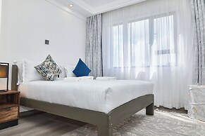 Nari By Edmor Suites