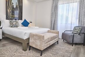 Nari By Edmor Suites