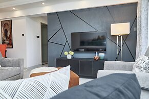 Nari By Edmor Suites