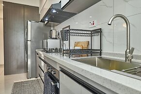 Nari By Edmor Suites
