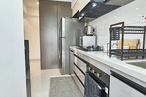 Nari By Edmor Suites