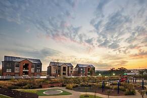 Amazing 1BR With River View in Waterfall-midrand