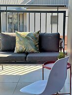 Amazing 1BR With River View in Waterfall-midrand