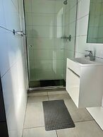 Amazing 1BR With River View in Waterfall-midrand