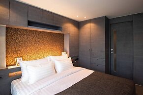 Modern 1-bedroom Suite With Pool Access in Kamala, Phuket