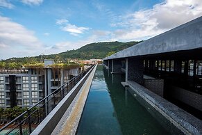 Modern 1-bedroom Suite With Pool Access in Kamala, Phuket