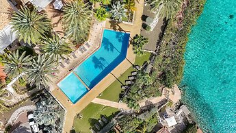 Ocean Pearl Luxury Oceanfront at Mambo Beach
