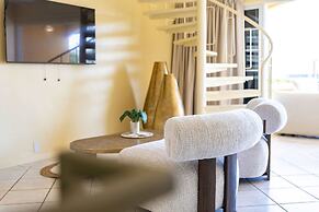 Ocean Pearl Luxury Oceanfront at Mambo Beach