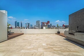 Modern Apt Private Rooftop Roma Nte 2 BR