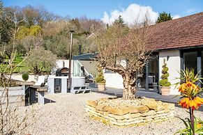 Stunning 1 BD Home in Worcestershire