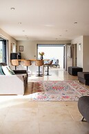 Stunning 1 BD Home in Worcestershire