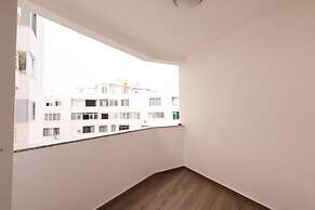 Cozy Apartment 06 in Durr s