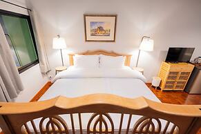 Baan Batra Heritage Suite