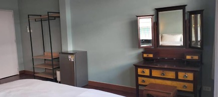 Baan Batra Heritage Suite