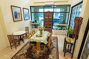Baan Batra Heritage Suite