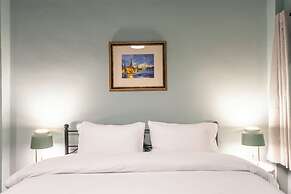 Baan Batra Heritage Suite