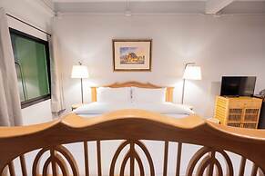 Baan Batra Heritage Suite