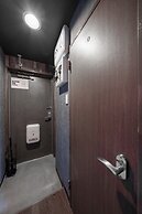 SILK COURT 402